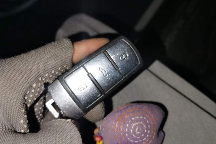 Used Volkswagen Magotan 2012 Revised 1.8TSI Luxury Version Vehicle Key