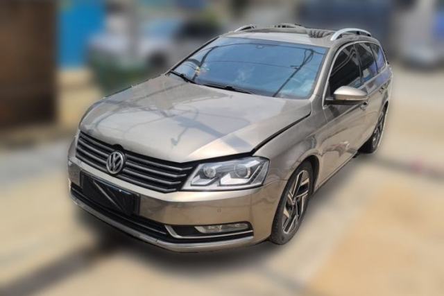 Volkswagen Magotan 2012 Travel Edition 2.0 TSI Comfort Version usado