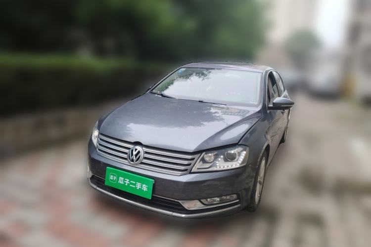 Used Volkswagen Magotan 2012 Facelift 1.8TSI Prestige Model Guazi used car, China used car export, Used car for sale, Used  cars, Cheapest cars for sale