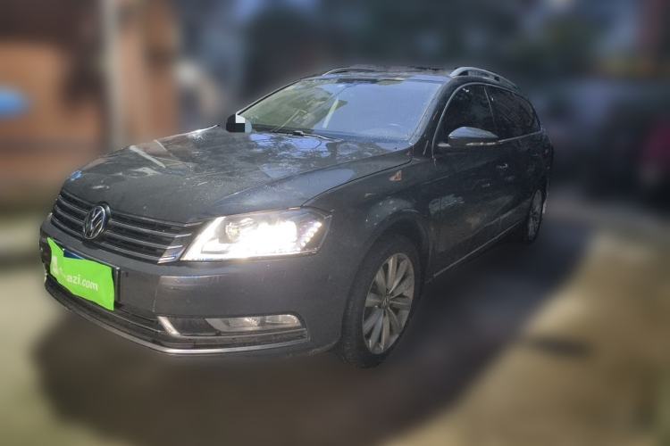 Used Volkswagen Magotan 2012 Travel Edition 2.0 TSI Luxury Version Guazi used car, China used car export, Used car for sale, Used  cars, Cheapest cars for sale