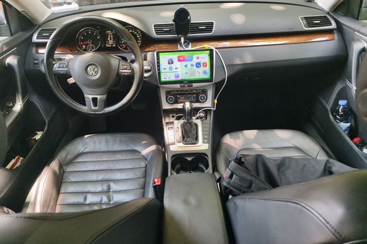 Used Volkswagen Magotan 2012 Travel Edition 2.0 TSI Comfort Version Center Console