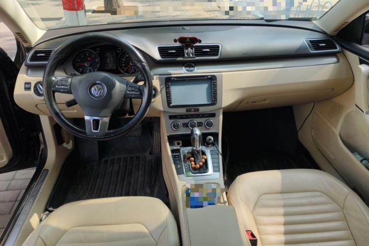 Used Volkswagen Magotan 2012 Revised 1.8TSI Luxury Version Center Console
