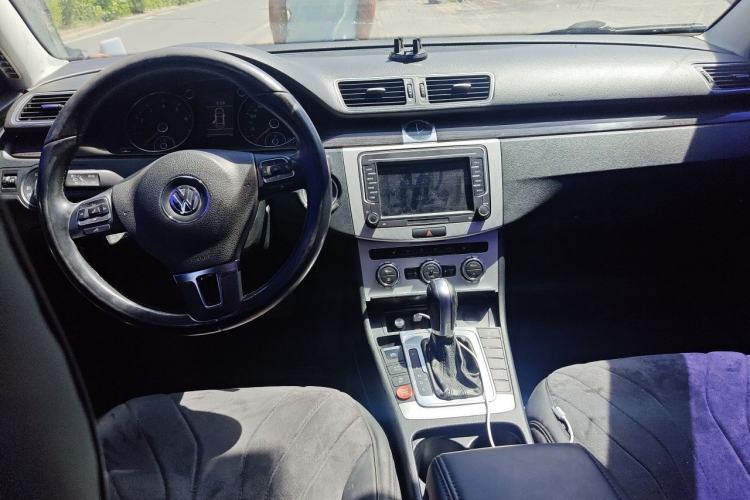 Used Volkswagen Magotan 2012 1.8TSI Prestige Model Center Console