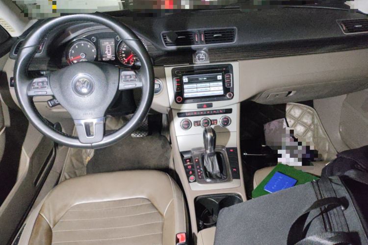 Used Volkswagen Magotan 2012 1.8TSI Prestige Model Center Console