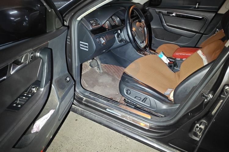 Used Volkswagen Magotan 2012 Revised 1.8TSI Luxury Version Driver Seat