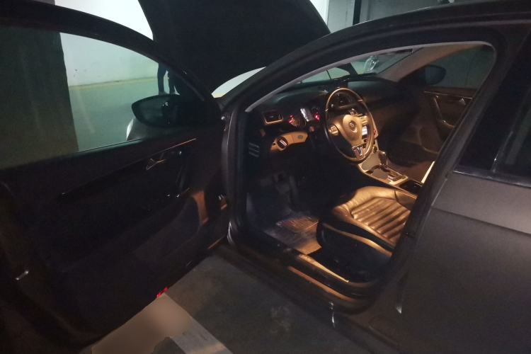 Used Volkswagen Magotan 2012 Revised 1.8TSI Luxury Version Driver Seat