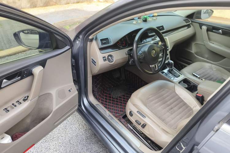 Used Volkswagen Magotan 2012 2.0 TSI Prestige Edition Driver Seat