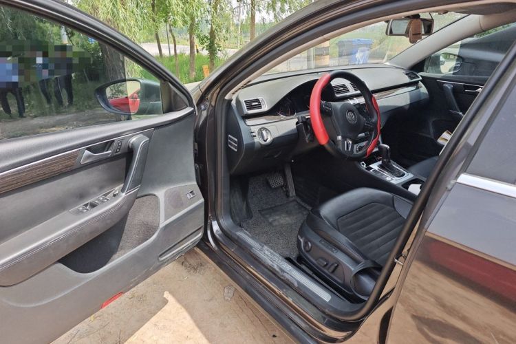 Used Volkswagen Magotan 2012 Facelift 2.0 TSI Prestige Model Driver Seat