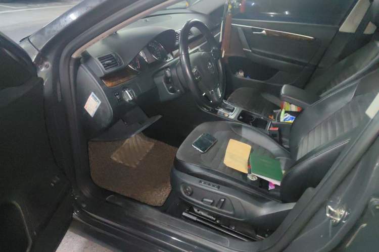 Used Volkswagen Magotan 2012 Travel Edition 2.0 TSI Comfort Version Driver Seat