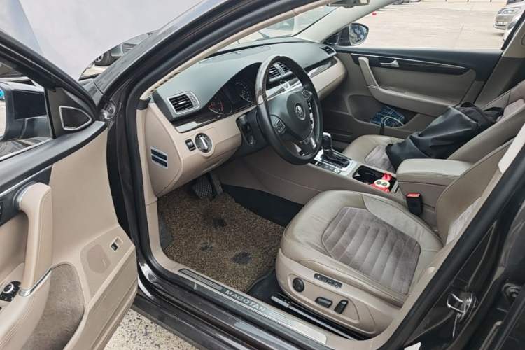 Used Volkswagen Magotan 2012 2.0 TSI Prestige Edition Driver Seat