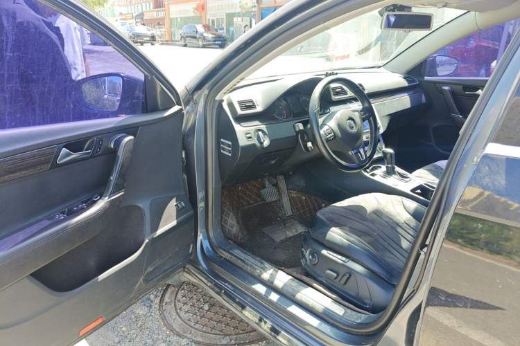 Used Volkswagen Magotan 2012 1.8TSI Prestige Model Driver Seat