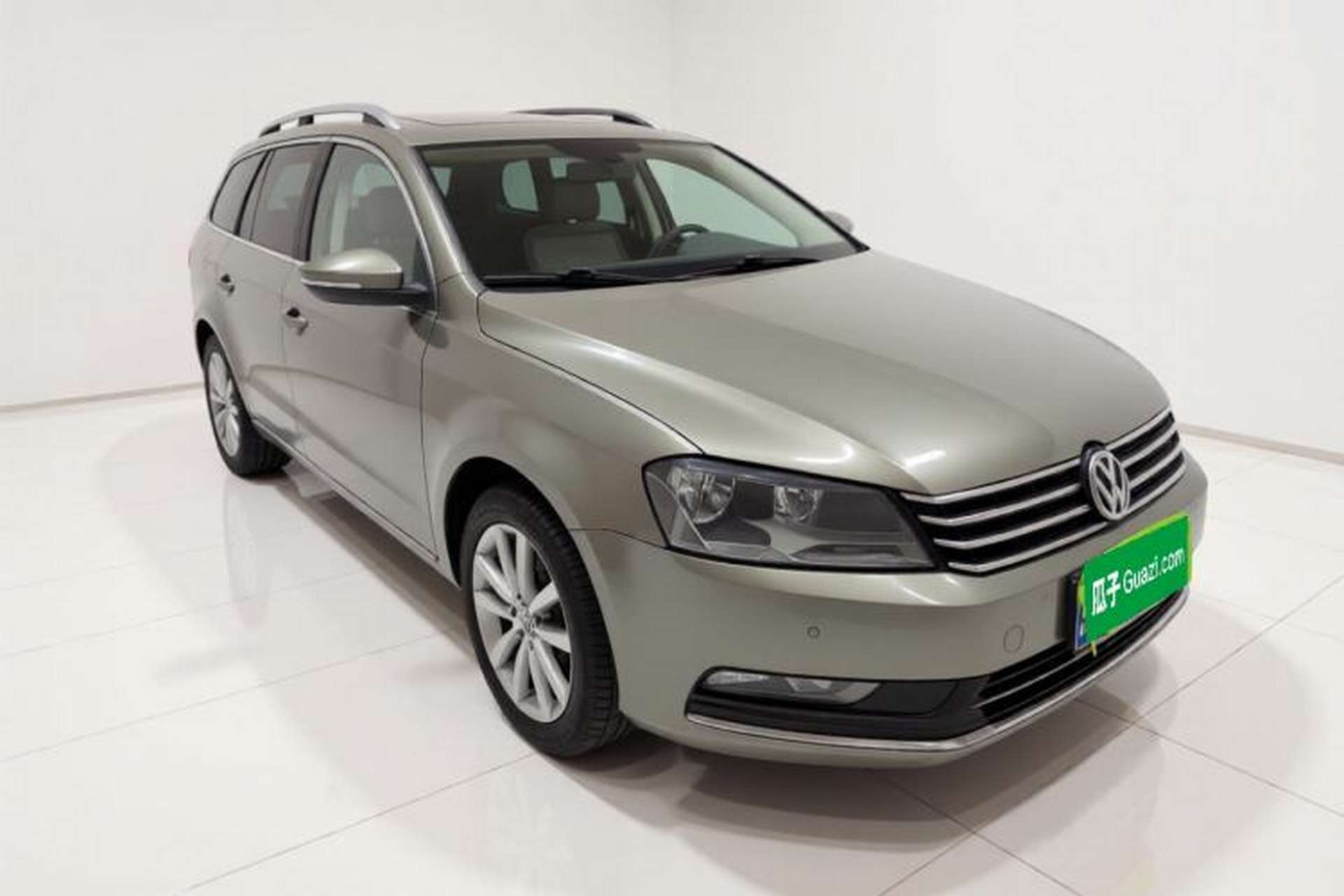 Used Volkswagen Magotan 2012 Travel Edition 2.0 TSI Comfort Version Exterior 1