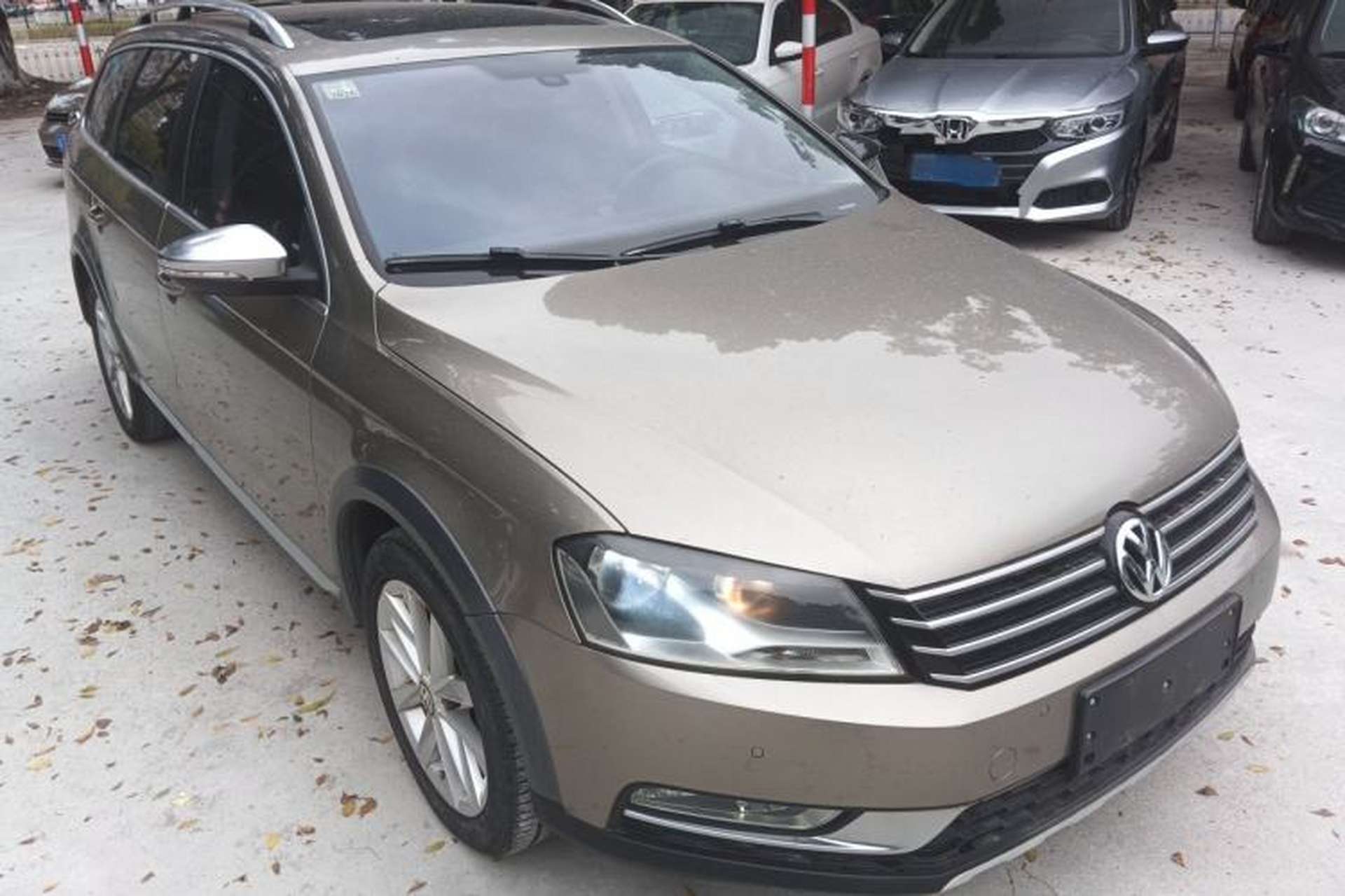 Used Volkswagen Magotan 2012 Travel Edition 2.0 TSI 4x4 Comfort Version Exterior 1