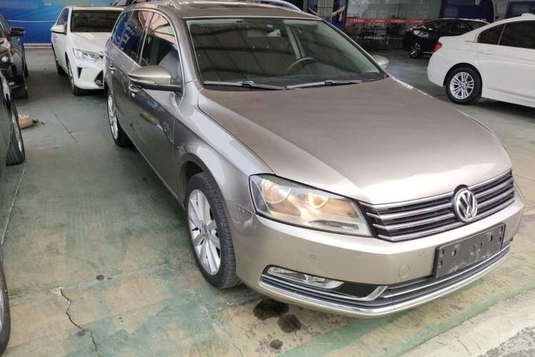 Used Volkswagen Magotan 2012 Travel Edition 2.0 TSI Comfort Version Exterior 2