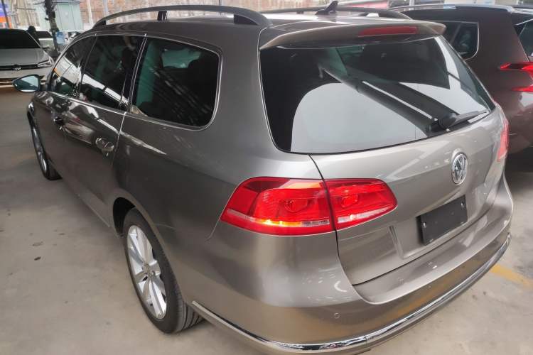 Used Volkswagen Magotan 2012 Travel Edition 2.0 TSI Comfort Version Exterior 3