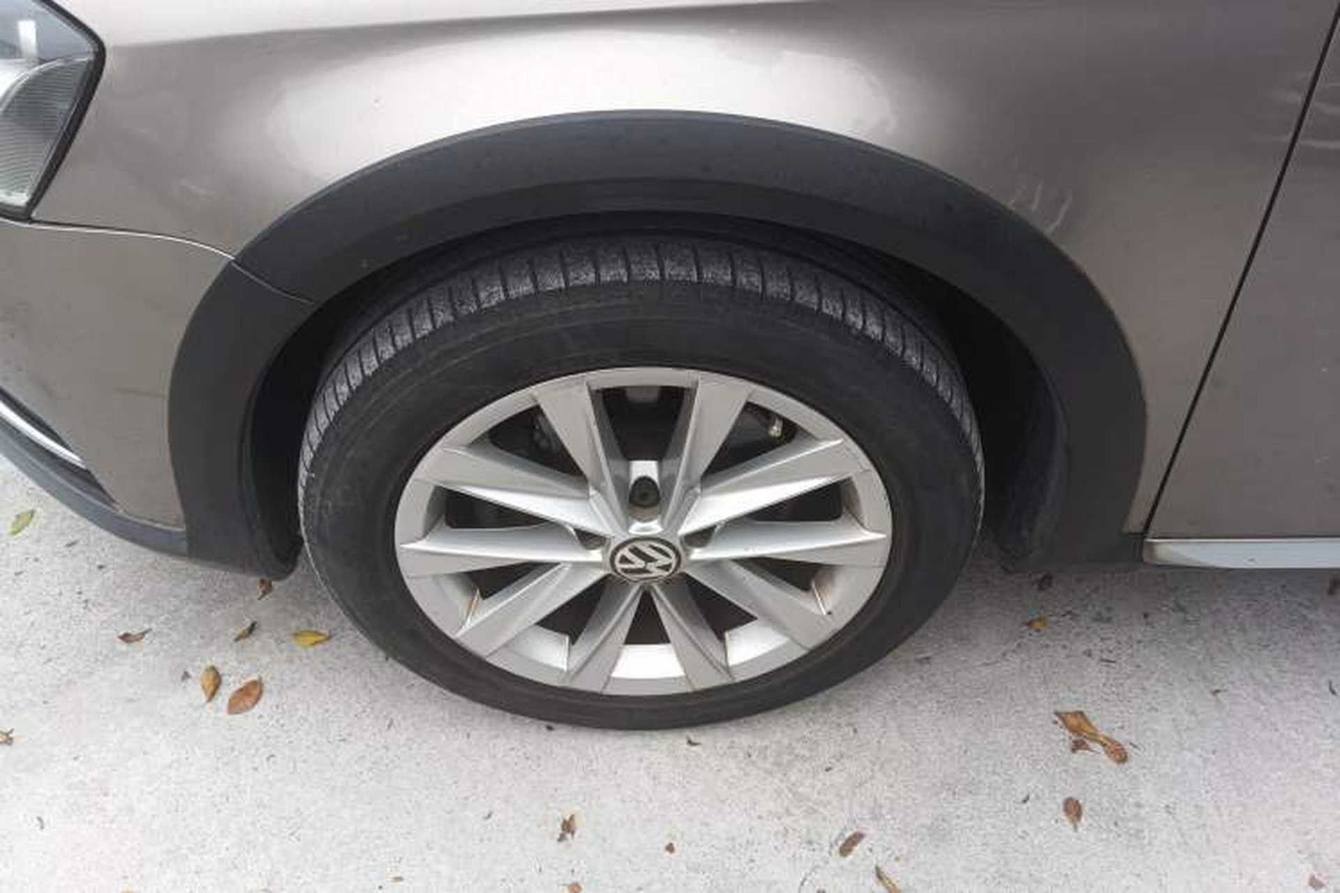 Used Volkswagen Magotan 2012 Travel Edition 2.0 TSI 4x4 Comfort Version Exterior 4