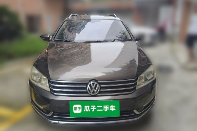 Used Volkswagen Magotan 2012 Travel Edition 2.0 TSI Comfort Version Front