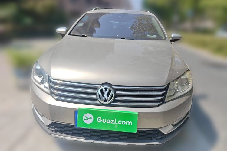 Used Volkswagen Magotan 2012 Travel Edition 2.0 TSI 4x4 Comfort Version Front
