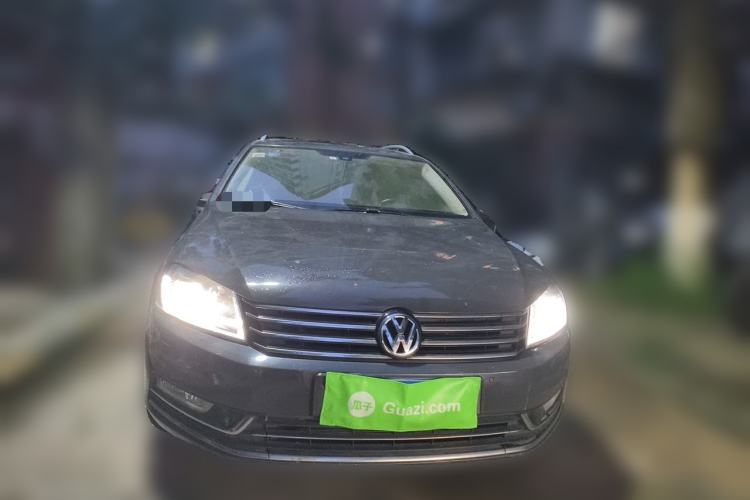 Used Volkswagen Magotan 2012 Travel Edition 2.0 TSI Luxury Version Front