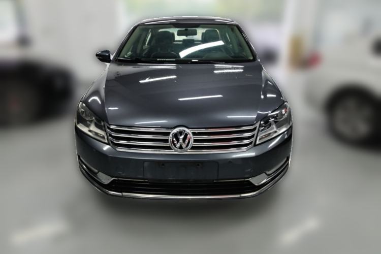 Used Volkswagen Magotan 2012 Revised Version 1.8TSI Leading Edition Front