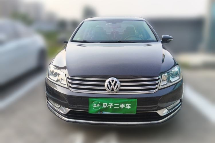 Used Volkswagen Magotan 2012 Revised Version 2.0 TSI Supreme Edition Front