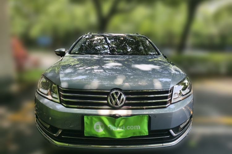 Used Volkswagen Magotan 2012 Travel Edition 2.0 TSI Comfort Version Front