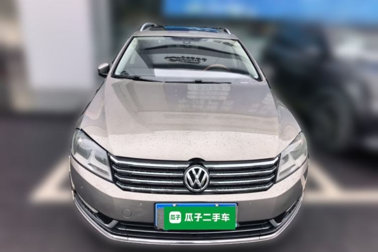 Used Volkswagen Magotan 2012 Travel Edition 2.0 TSI Comfort Version Front