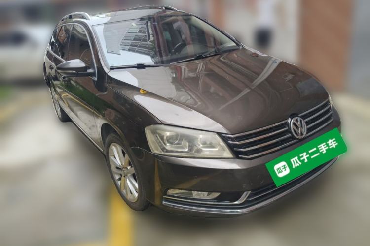 Used Volkswagen Magotan 2012 Travel Edition 2.0 TSI Comfort Version Front Right 45 Deg