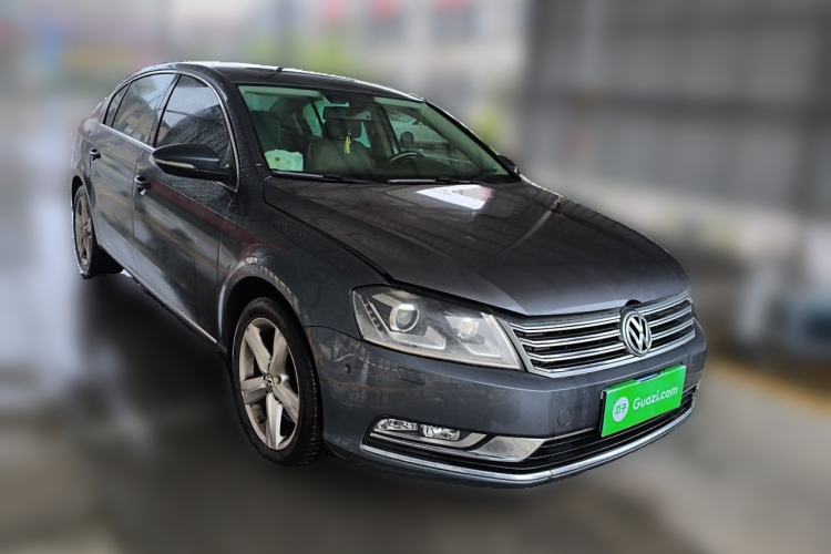 Used Volkswagen Magotan 2012 Revised Version 2.0 TSI Supreme Edition Front Right 45 Deg
