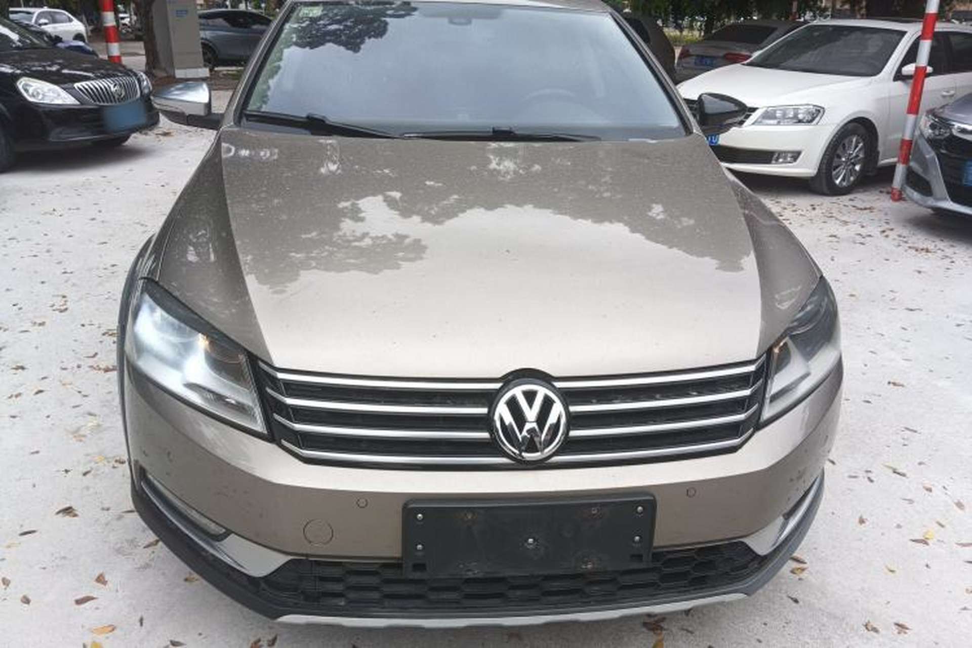 Used Volkswagen Magotan 2012 Travel Edition 2.0 TSI 4x4 Comfort Version Front