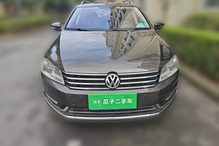 Used Volkswagen Magotan 2012 Travel Edition 2.0 TSI Comfort Version Front