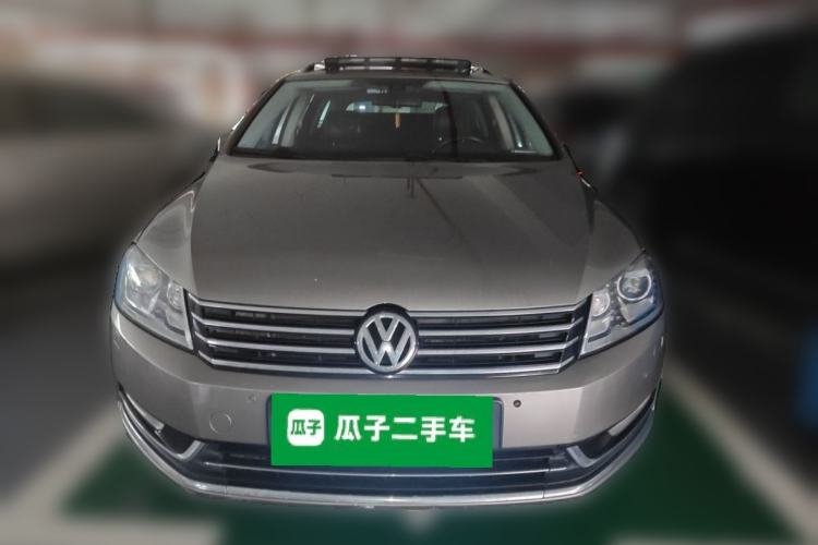Used Volkswagen Magotan 2012 Travel Edition 2.0 TSI Luxury Version Front
