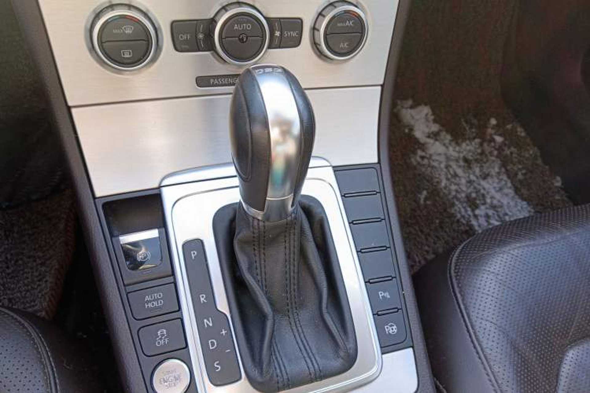 Used Volkswagen Magotan 2012 Travel Edition 2.0 TSI Luxury Version Gear Lever