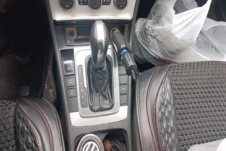 Used Volkswagen Magotan 2012 Revised 1.8TSI Luxury Version Gear Lever