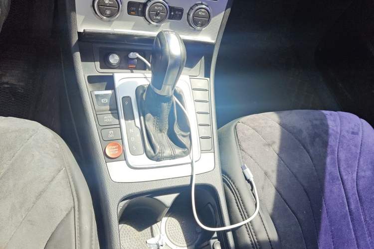 Used Volkswagen Magotan 2012 1.8TSI Prestige Model Gear Lever