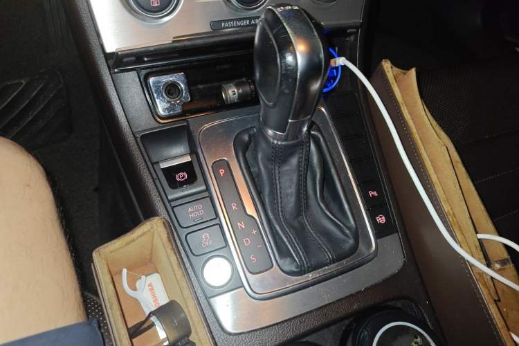 Used Volkswagen Magotan 2012 Travel Edition 2.0 TSI Luxury Version Gear Lever