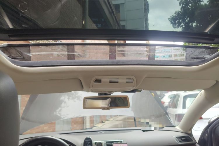 Used Volkswagen Magotan 2012 Travel Edition 2.0 TSI Comfort Version Headliner