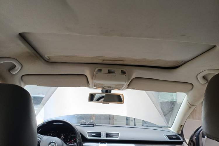 Used Volkswagen Magotan 2012 Facelift 1.8TSI Prestige Model Headliner