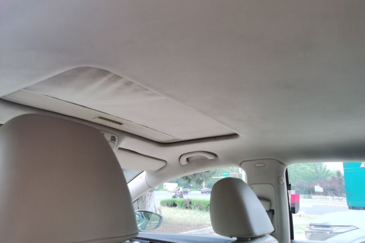 Used Volkswagen Magotan 2012 Revised Version 1.8TSI Leading Edition Headliner