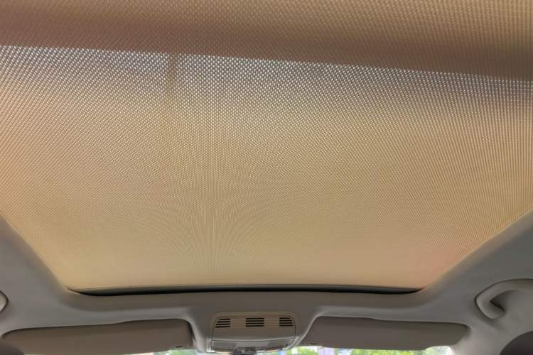 Used Volkswagen Magotan 2012 Travel Edition 2.0 TSI Comfort Version Headliner