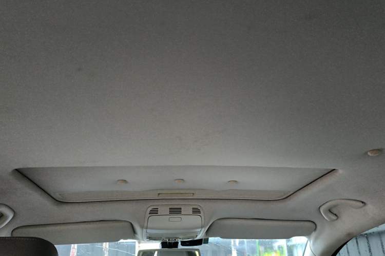 Used Volkswagen Magotan 2012 Revised Version 2.0 TSI Supreme Edition Headliner
