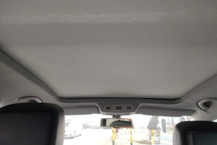 Used Volkswagen Magotan 2012 Travel Edition 2.0 TSI Comfort Version Headliner