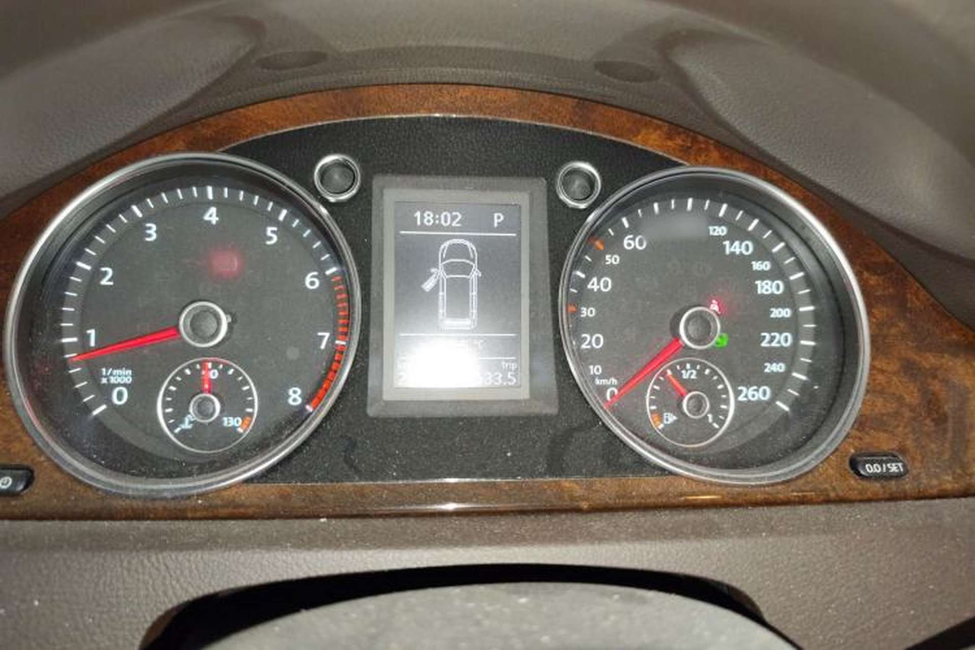 Used Volkswagen Magotan 2012 Travel Edition 2.0 TSI Comfort Version Instrument Cluster
