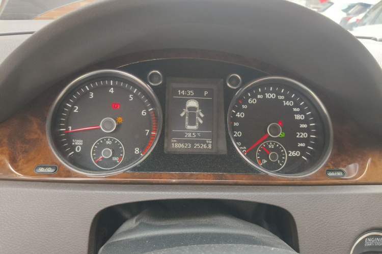 Used Volkswagen Magotan 2012 Travel Edition 2.0 TSI Comfort Version Instrument Cluster