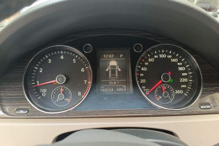 Used Volkswagen Magotan 2012 Facelift 1.8TSI Prestige Model Instrument Cluster