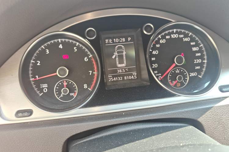 Used Volkswagen Magotan 2012 Travel Edition 2.0 TSI 4x4 Comfort Version Instrument Cluster