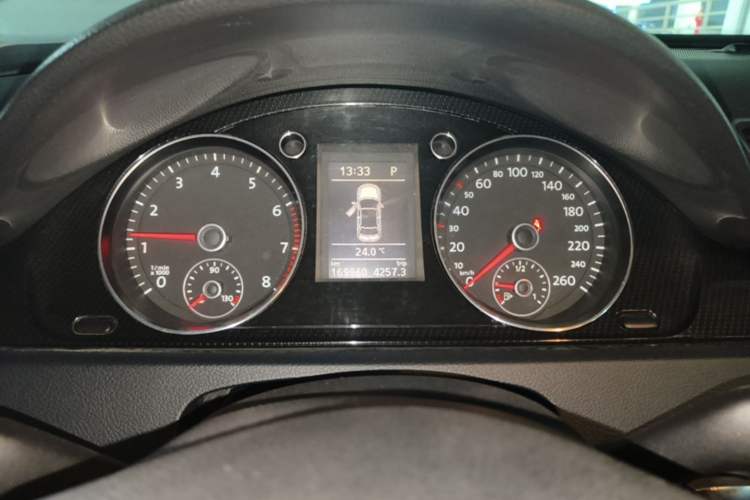 Used Volkswagen Magotan 2012 Revised 1.8TSI Luxury Version Instrument Cluster