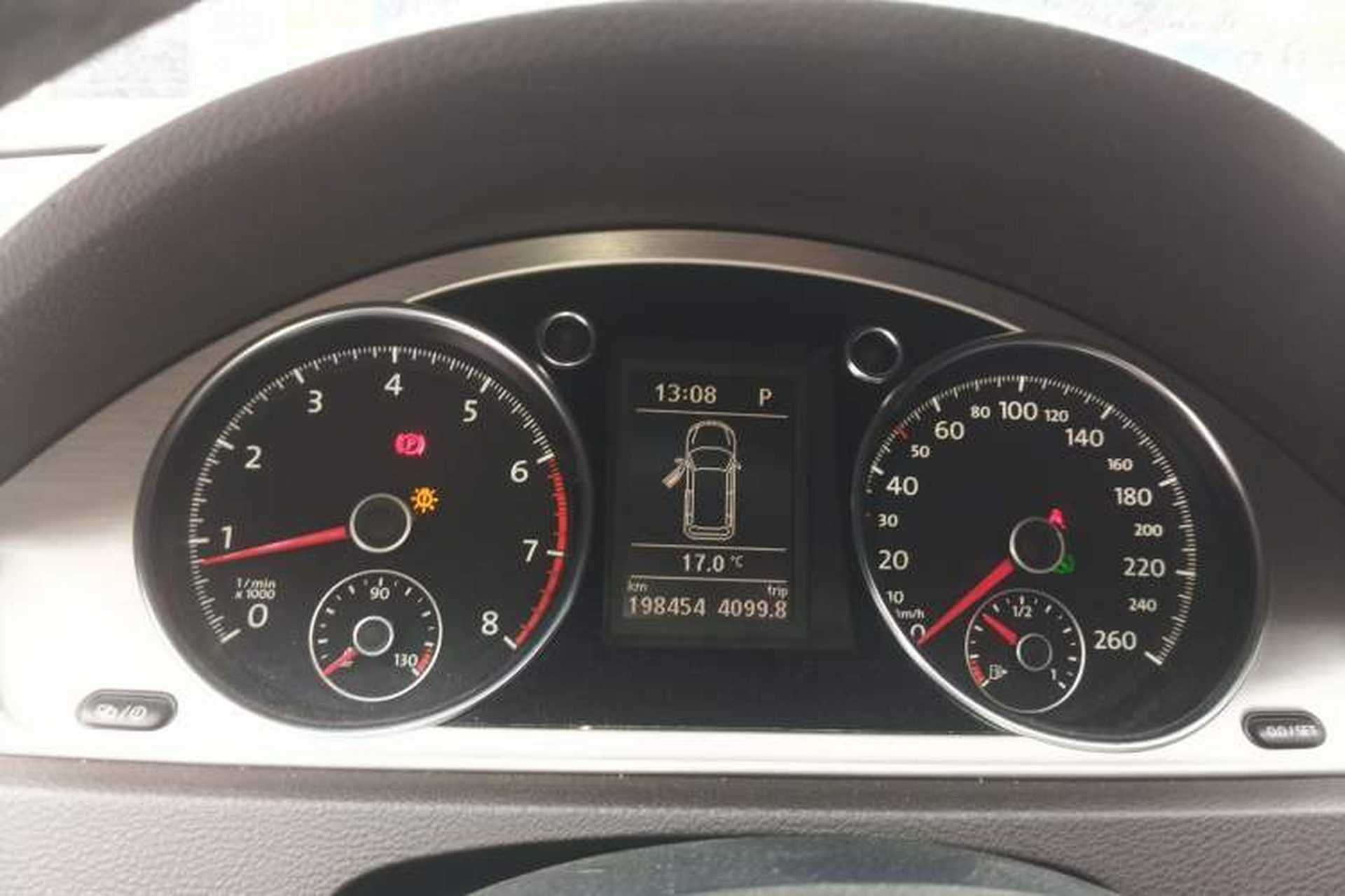 Used Volkswagen Magotan 2012 Travel Edition 2.0 TSI 4x4 Comfort Version Instrument Cluster