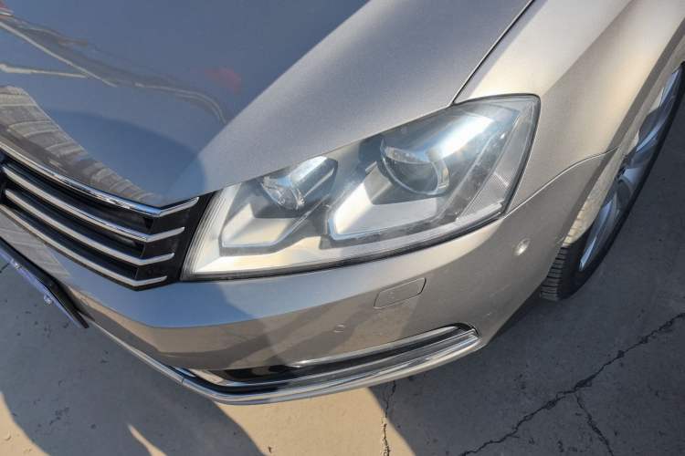 Used Volkswagen Magotan 2012 Travel Edition 2.0 TSI Luxury Version Left Front Headlight