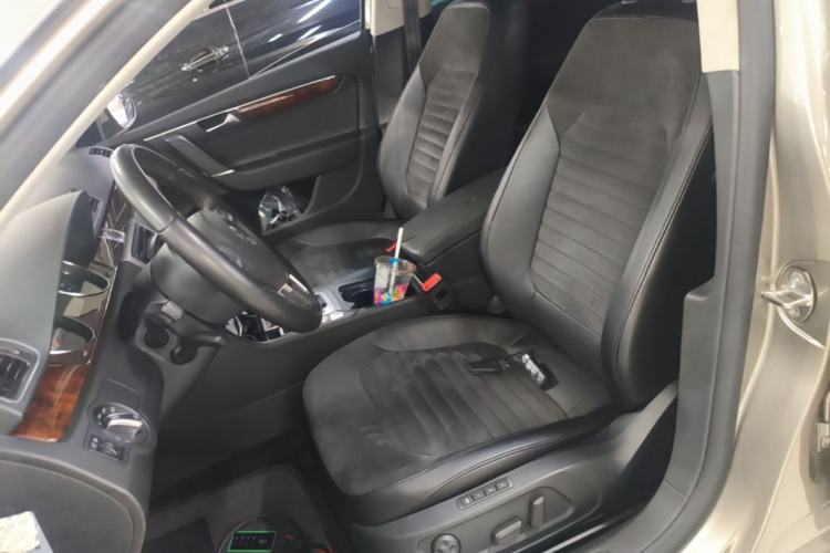 Used Volkswagen Magotan 2012 Travel Edition 2.0 TSI Comfort Version Left Front Seat